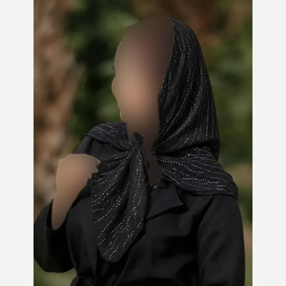 روسری درختی نگین دار مشکی قواره 92 سانتی متر