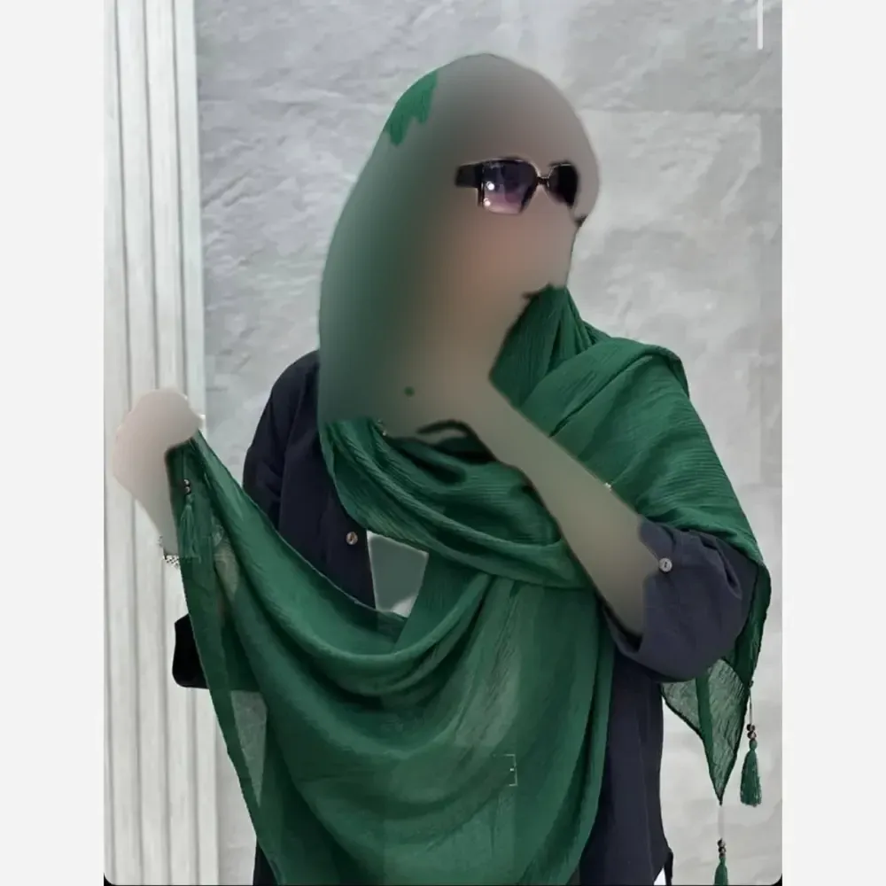 شال بهارپوش جنس برشکا پلیسه ابعاد 180 در 70 سانتیمتر
