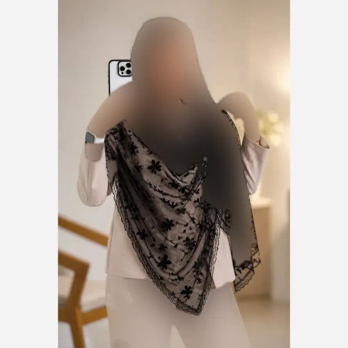 شال مجلسی تور حاشیه دانتل طرح مخمل سایز 65 در 170 سانتیمتر