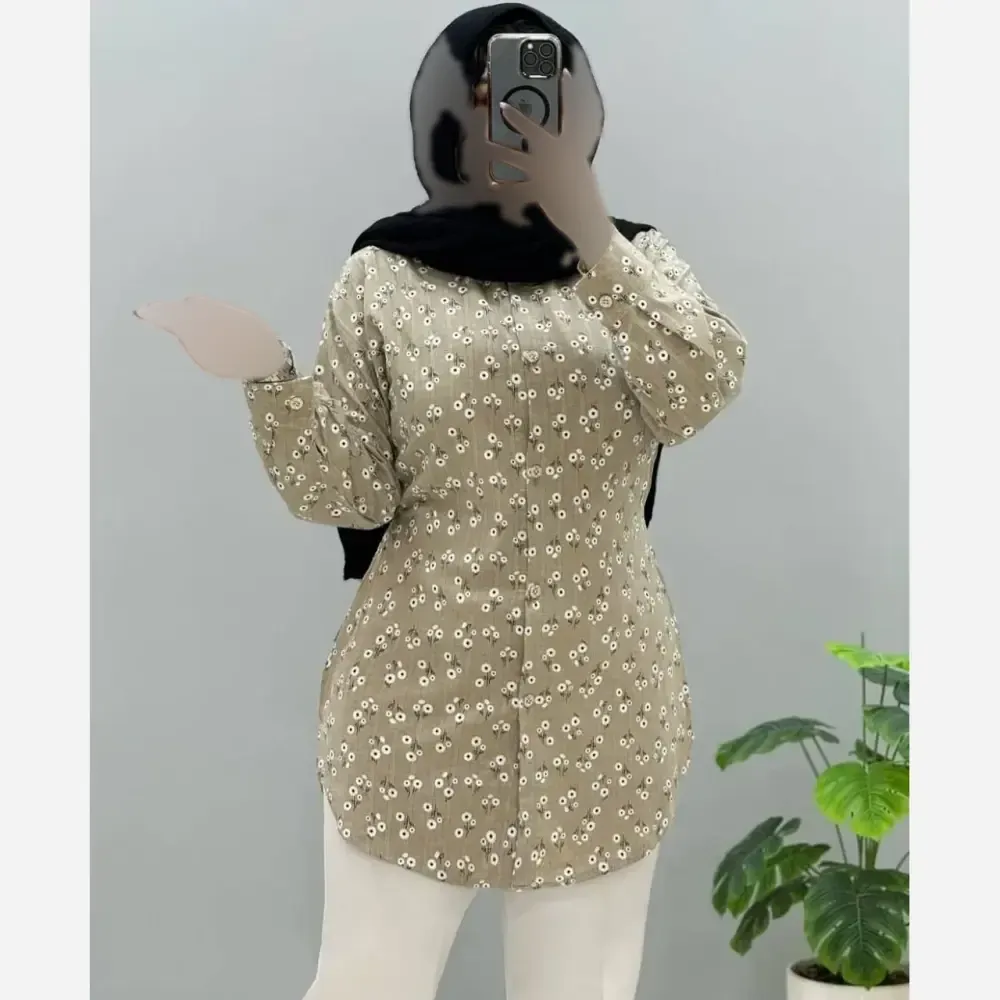 شومیز مانتویی زنانه طرح گل گچی بابونه جنس شانتون رنگ نسکافه ای