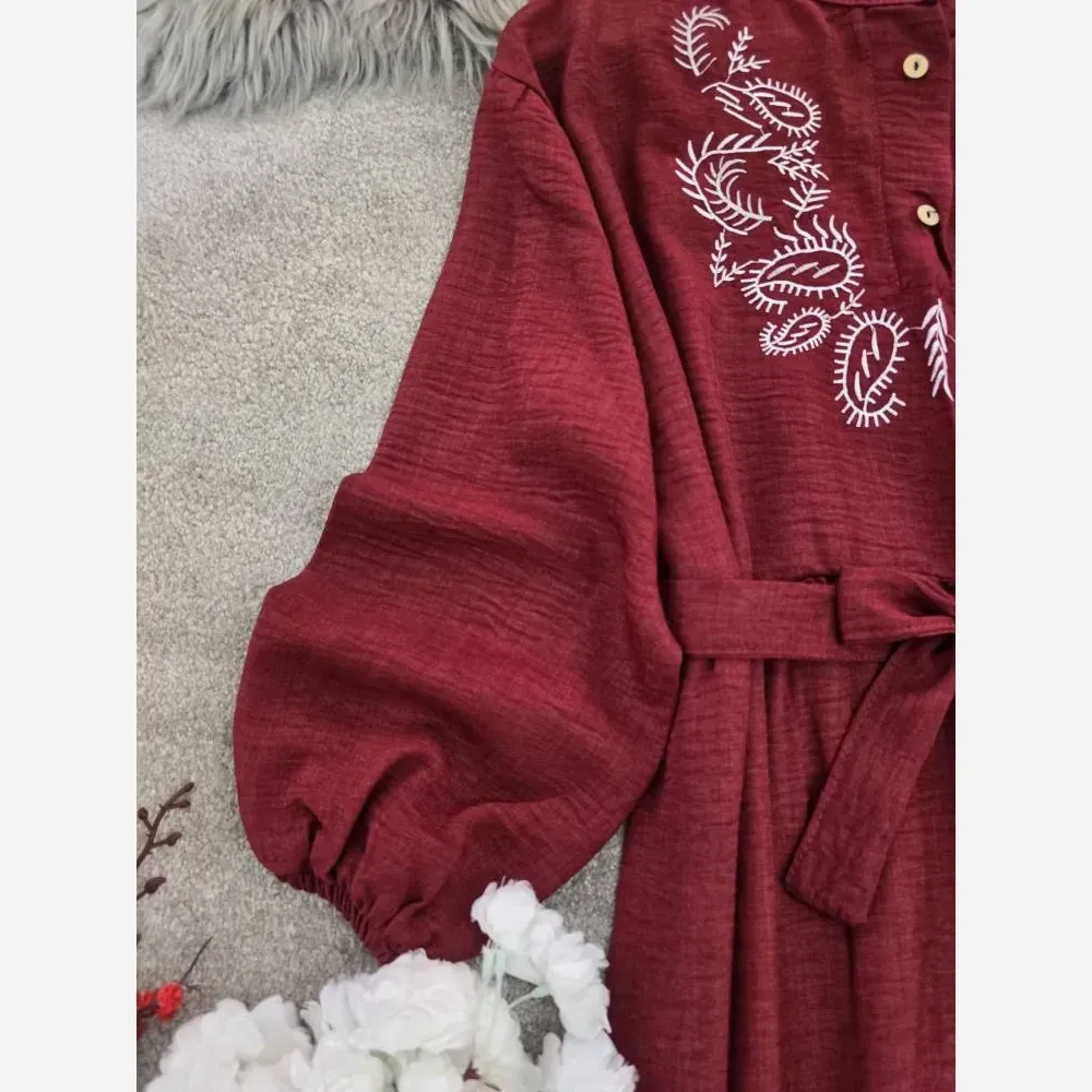 کفتان زنانه گلدوزی شده طرح ترمه جنس شانتون فری سایز بلند کد 7607