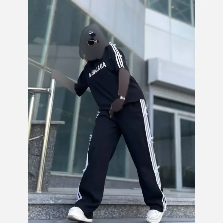 ست تیشرت و شلوار زنانه مدل بالپاپی جنس اسپان گلکسی رنگ مشکی فری سایز 36 تا 46
