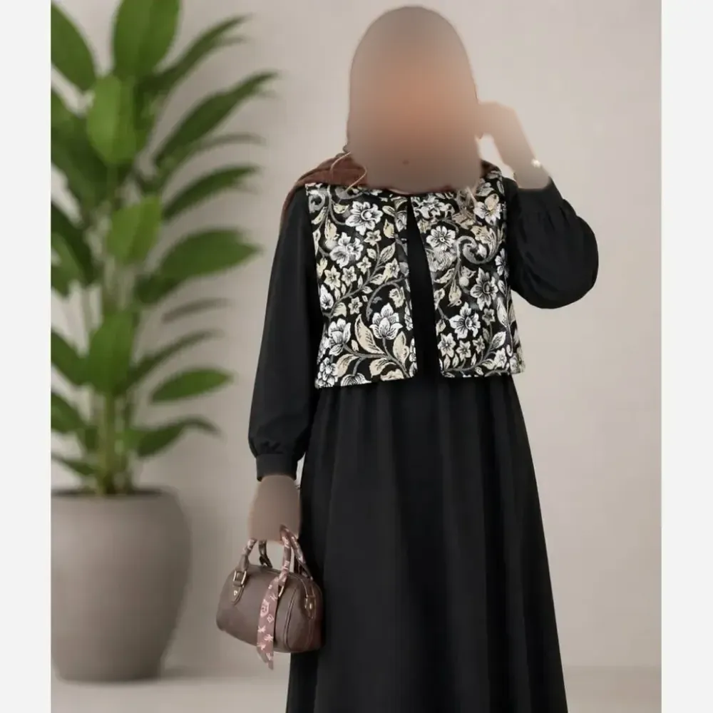 سارافن کریشه زنانه مدل نیوشا با جلیقه سوزن دوزی رنگ مشکی سایز فری 38 تا 46