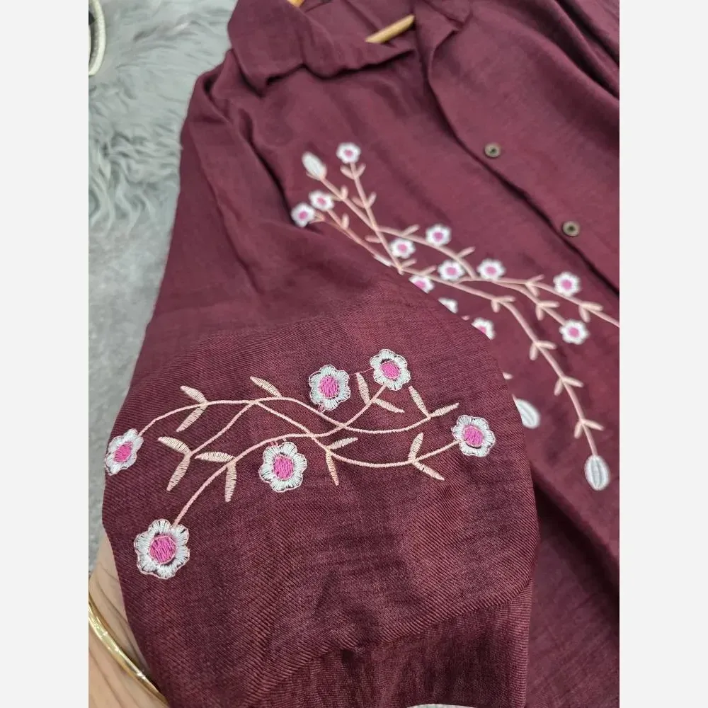 شومیز مانتویی گلدوزی شده زنانه جنس شانتون در سه رنگ