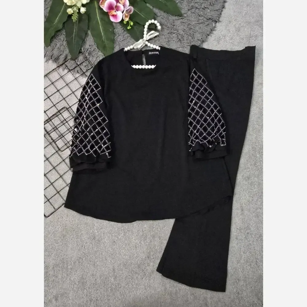 شومیز زنانه آستین پنجره ای جنس الیزه درجه یک رنگ مشکی سایز 40 تا 50