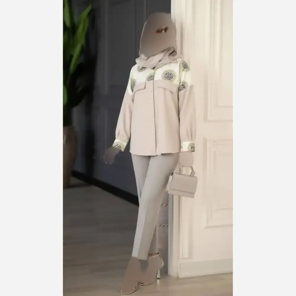 مانتو زنانه مدل نگارین جنس کتان با خرجکار جواهردوزی در رنگبندی متنوع سایز یک و دو