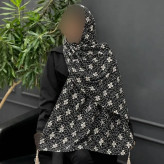شال زنانه برشکا طرح گل گلی جنس پلیسه ابعاد 175 در 75 سانتیمتر