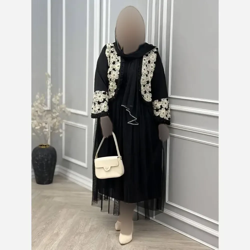 ست سه تیکه کت و دامن و شال مجلسی مدل روناک جنس مازراتی خرجکار هندی و تور سایز فری 38 تا 46
