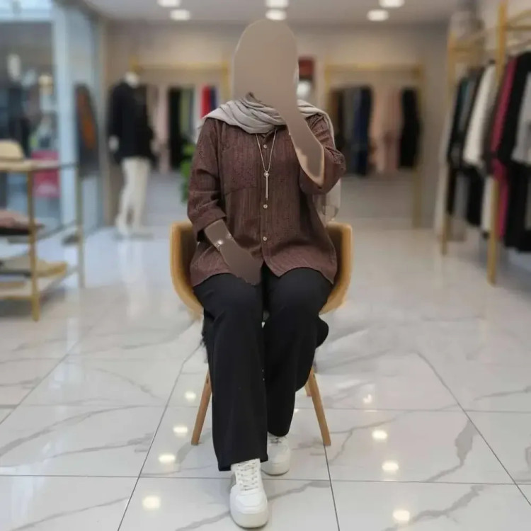 ست شومیز و شلوار زنانه جنس شانتون طرحدار فری سایز مناسب سایز 40 تا 50