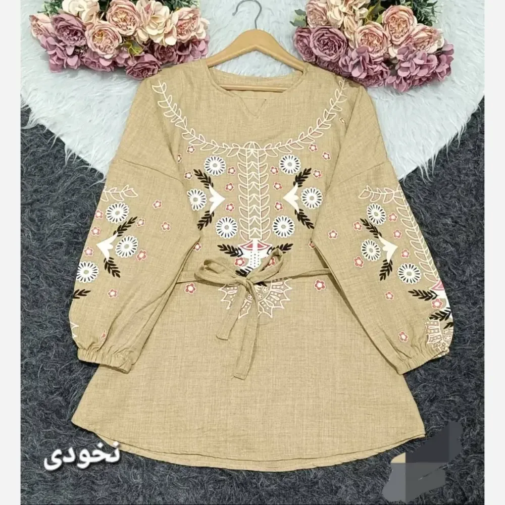 تونیک زنانه مارال جنس شانتون درجه یک سایز 38 تا 50 با گلدوزی چاپی و کمربند