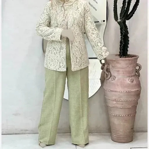 ست مانتو و شلوار مجلسی زنانه مدل گیپور مرواریدی جنس مازراتی