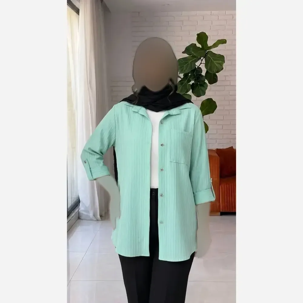 مانتو شومیز مینو جنس آیوا درجه یک سایز 36 تا 46 در رنگبندی سورمه ای کرم آبی زیتونی پاستیلی مشکی