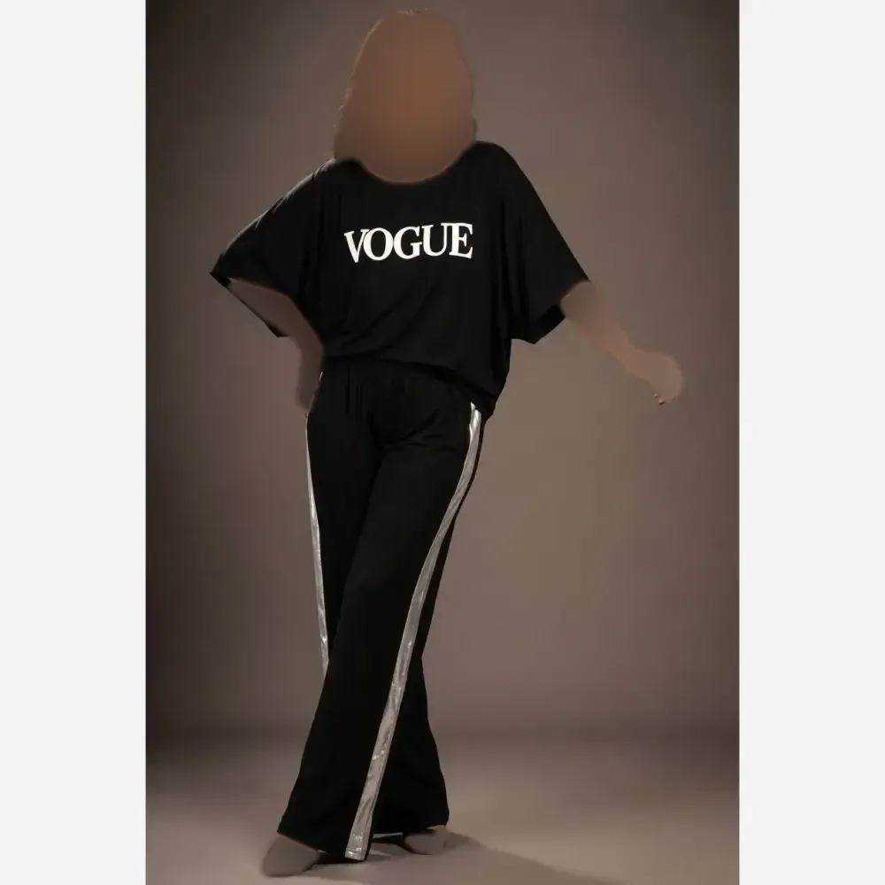ست تیشرت و شلوار زنانه مدل VOGUE جنس اسپان کش فری سایز