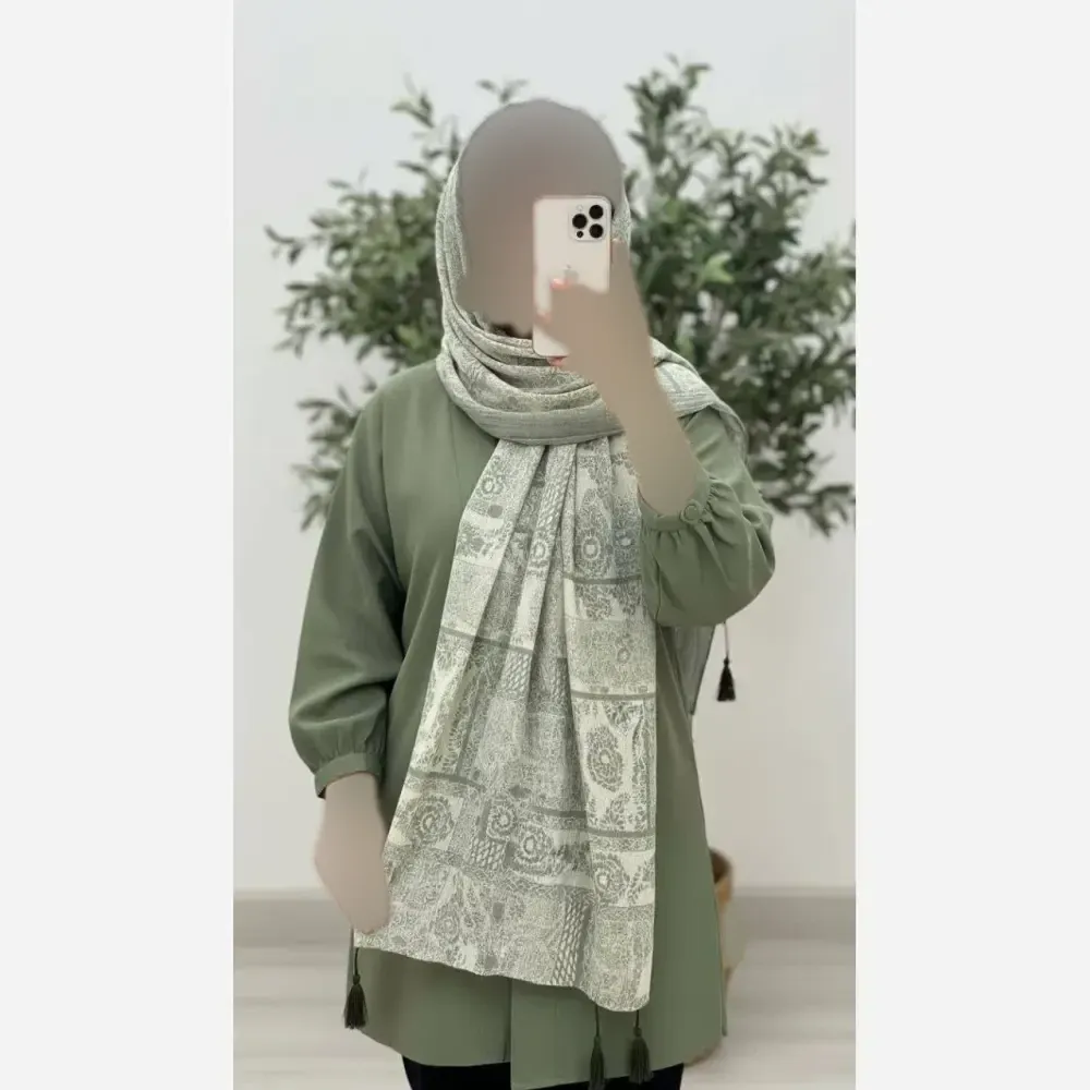 شال کریشه لوزی جنس برشکا کریشه سافت ابعاد 195 در 58 سانتیمتر