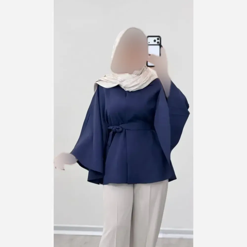 شنل زنانه مازراتی مدل دلنیا فری سایز کمربنددار