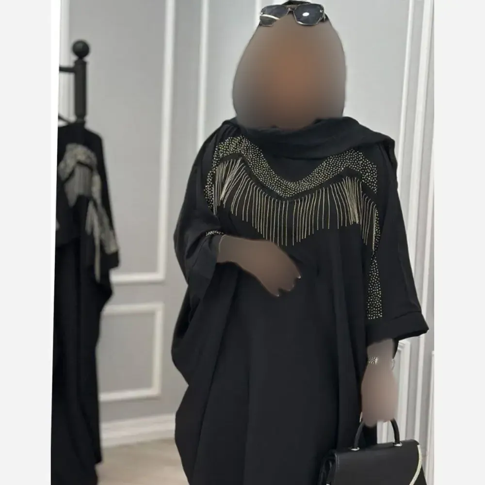 عبای زنانه مدل زنجیری جنس الیزه رنگ مشکی فری سایز