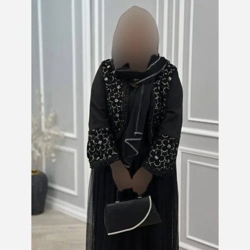 ست سه تیکه زنانه مدل شهرزاد شامل کت و دامن و شال مشکی مازراتی خامه دوزی شده