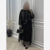 ست سه تیکه زنانه مدل شهرزاد شامل کت و دامن و شال مشکی مازراتی خامه دوزی شده