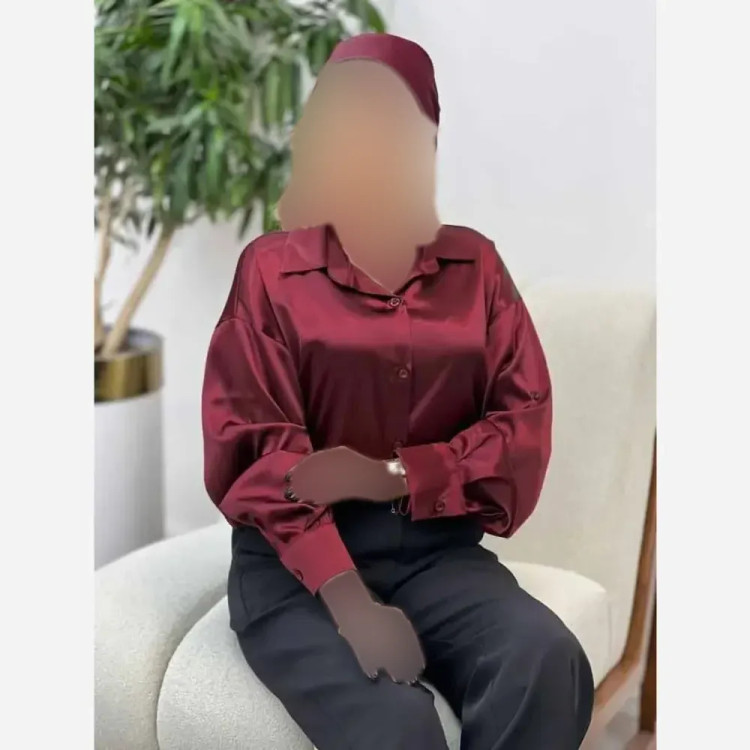 شومیز زنانه ساتن مات رنگ سبز تیره فری سایز 36 تا 46