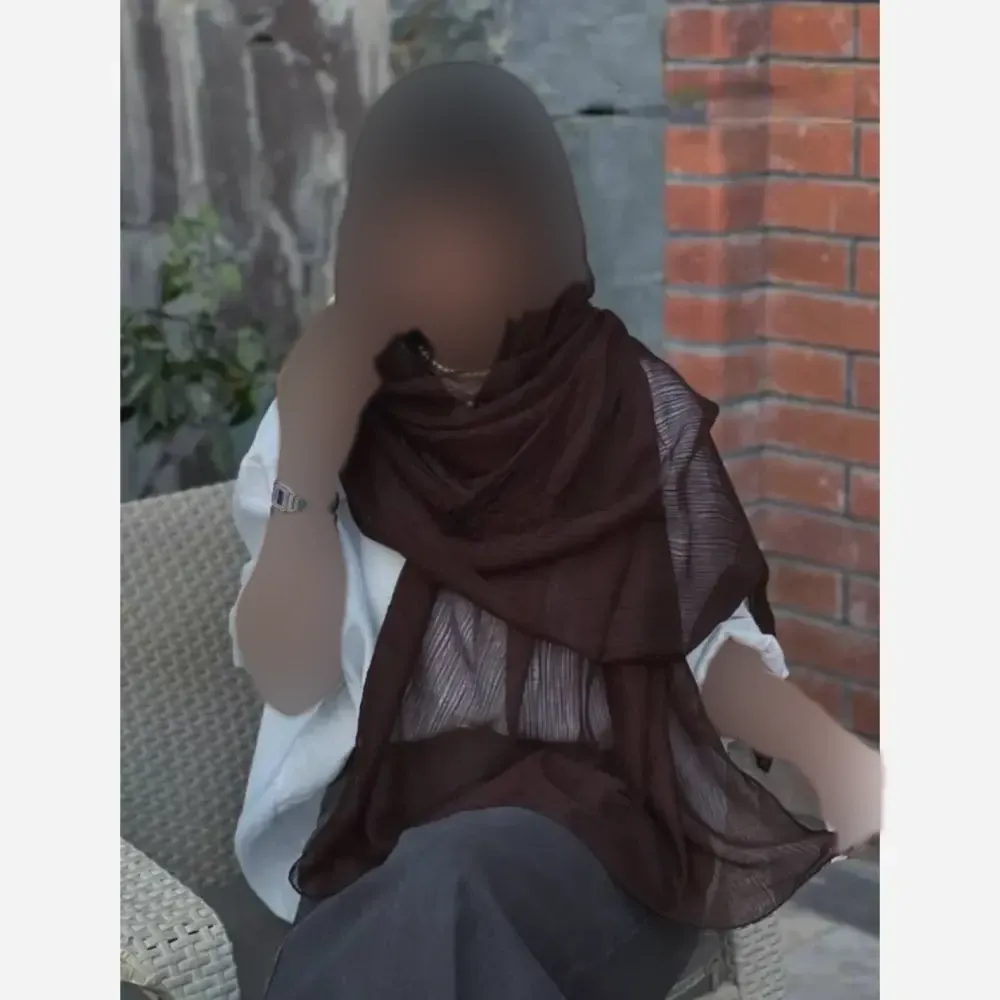 شال پلیسه دور نوار دوزی مجلسی و اسپرت ابعاد 68 در 180 سانتیمتر