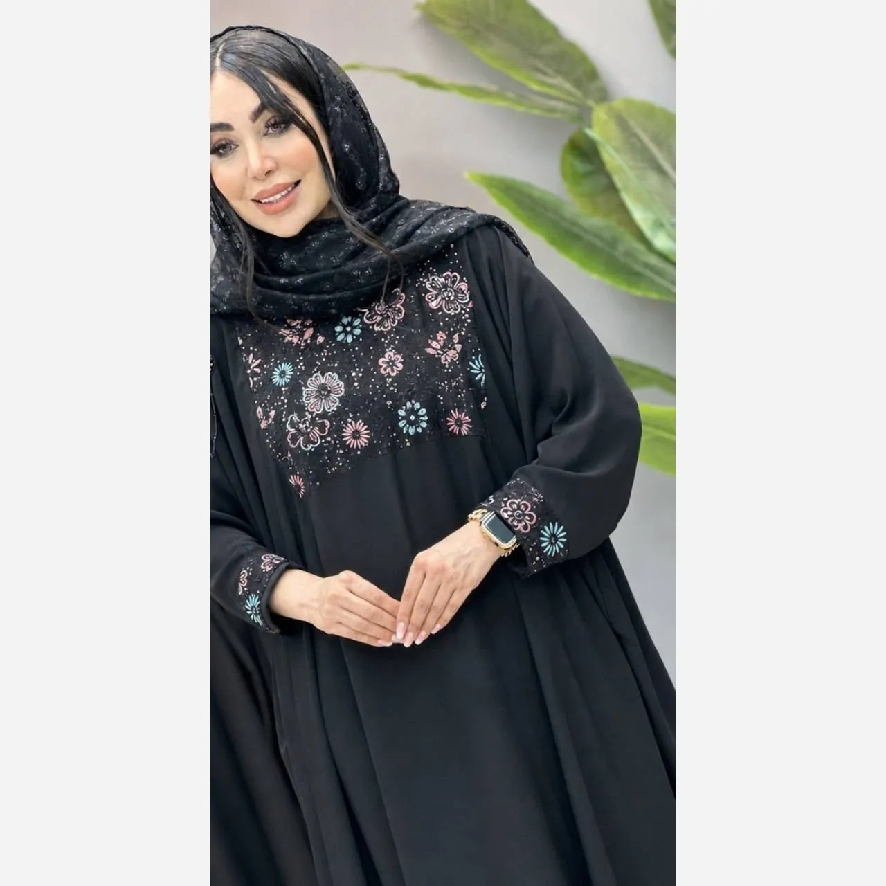 عبا مجلسی زنانه مدل شکوفه جنس الیزه با خرجکار سوزن دوزی رنگ مشکی سایز فری 38 تا 52