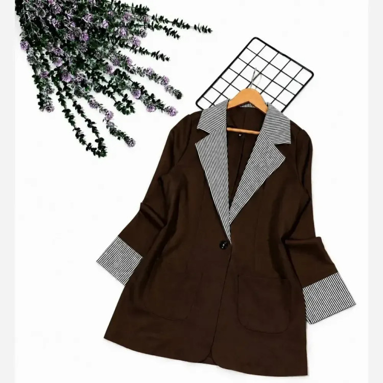 کت مزونی تیارا جنس مازراتی درجه یک رنگ قهوه ای و کرم