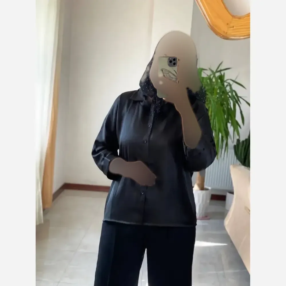 شومیز ساتن ابریشم درجه یک مشکی سایز 38 تا 46