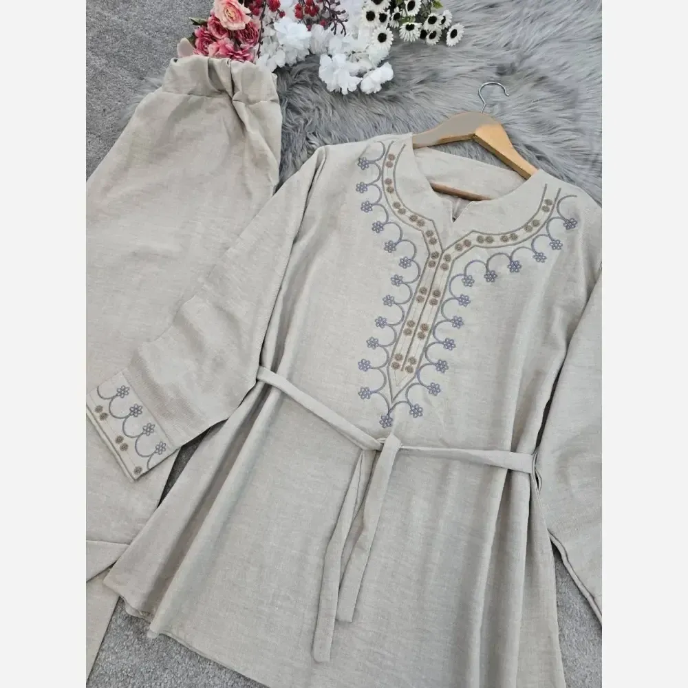 ست تونیک شلوار گلدوزی شده شانتون فری سایز نسکافه ای کرم خاکی سبز سدری