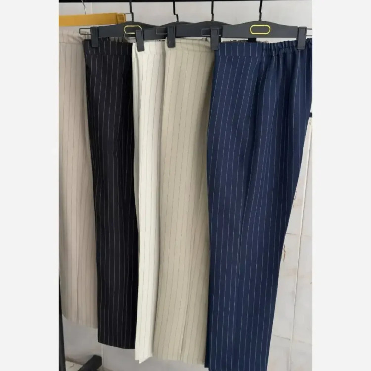 ست اداری و مجلسی زنانه مدل سارا پارچه مازراتی کجراه درجه یک