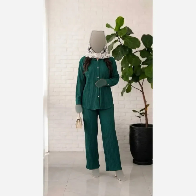 شومیز شلوار نیکا جنس آیوا درجه یک سایز 38 تا 48
