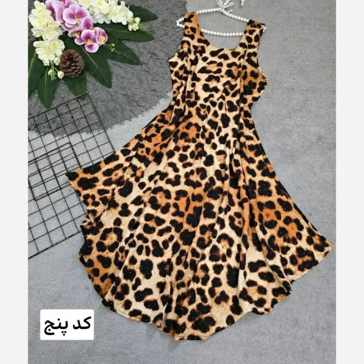 پیراهن الیزه فوول نگین فری سایز 36 تا 46 قد 120 سانت دور سینه 108 سانت