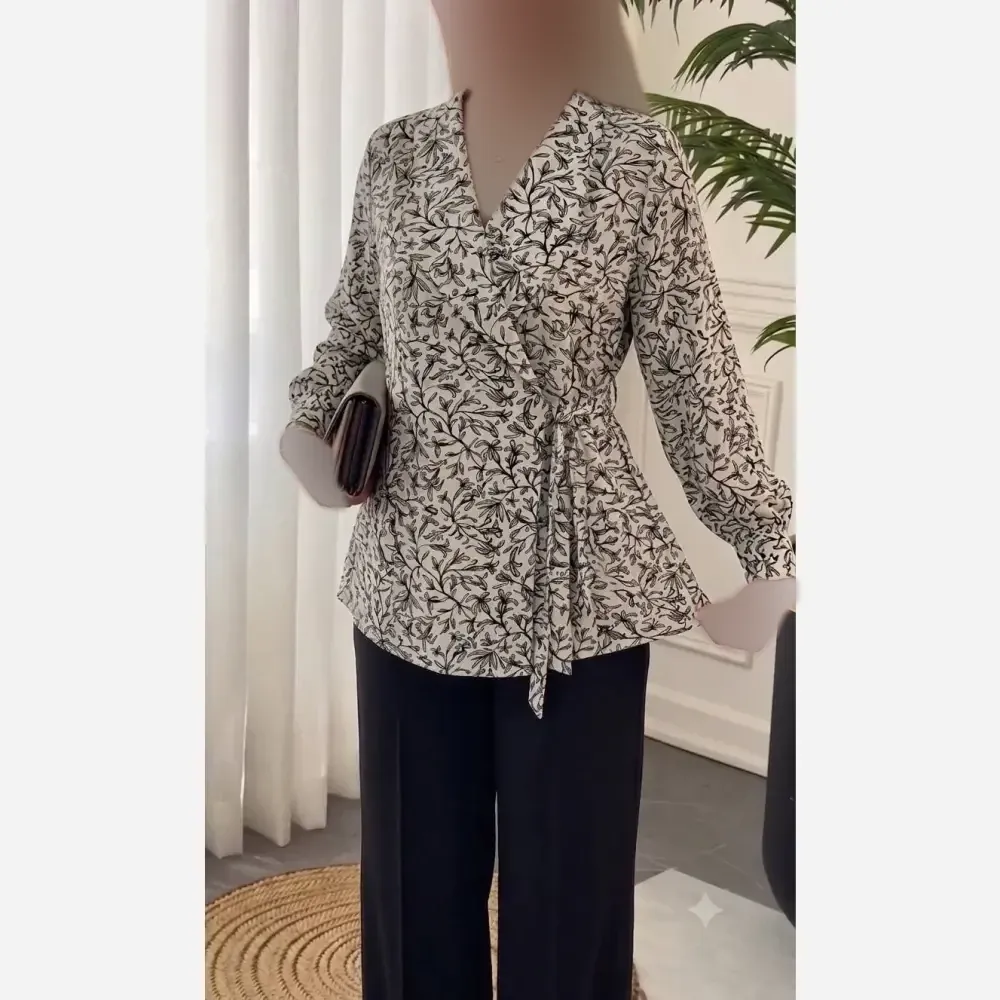 شومیز زنانه مدل ناهید جنس الیزه و کرپ حریر فری سایز