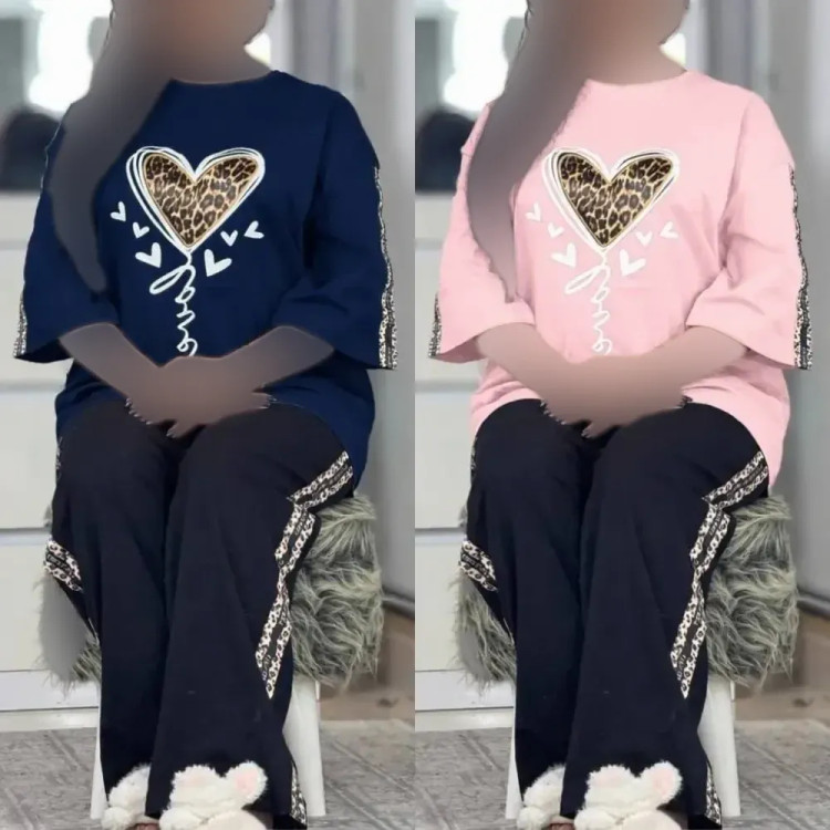 ست تیشرت و شلوار پنبه زنانه طرح بلوبری فری سایز
