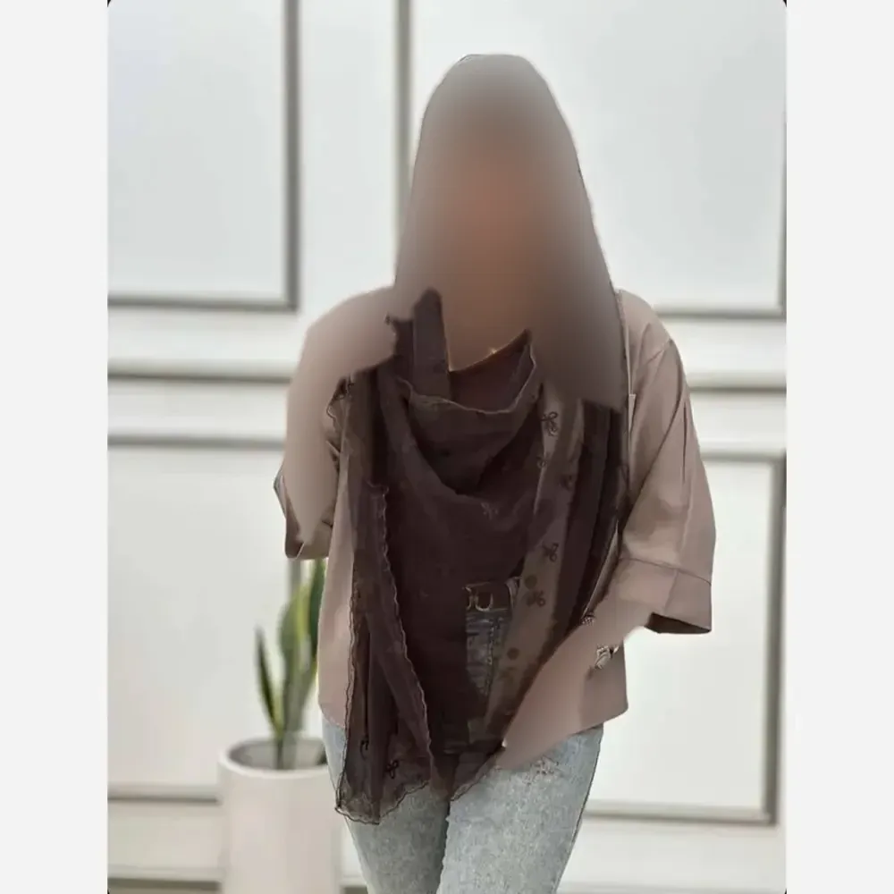شال تور دانتل با حاشیه دانتل طرحدار در رنگ بندی متنوع فری سایز