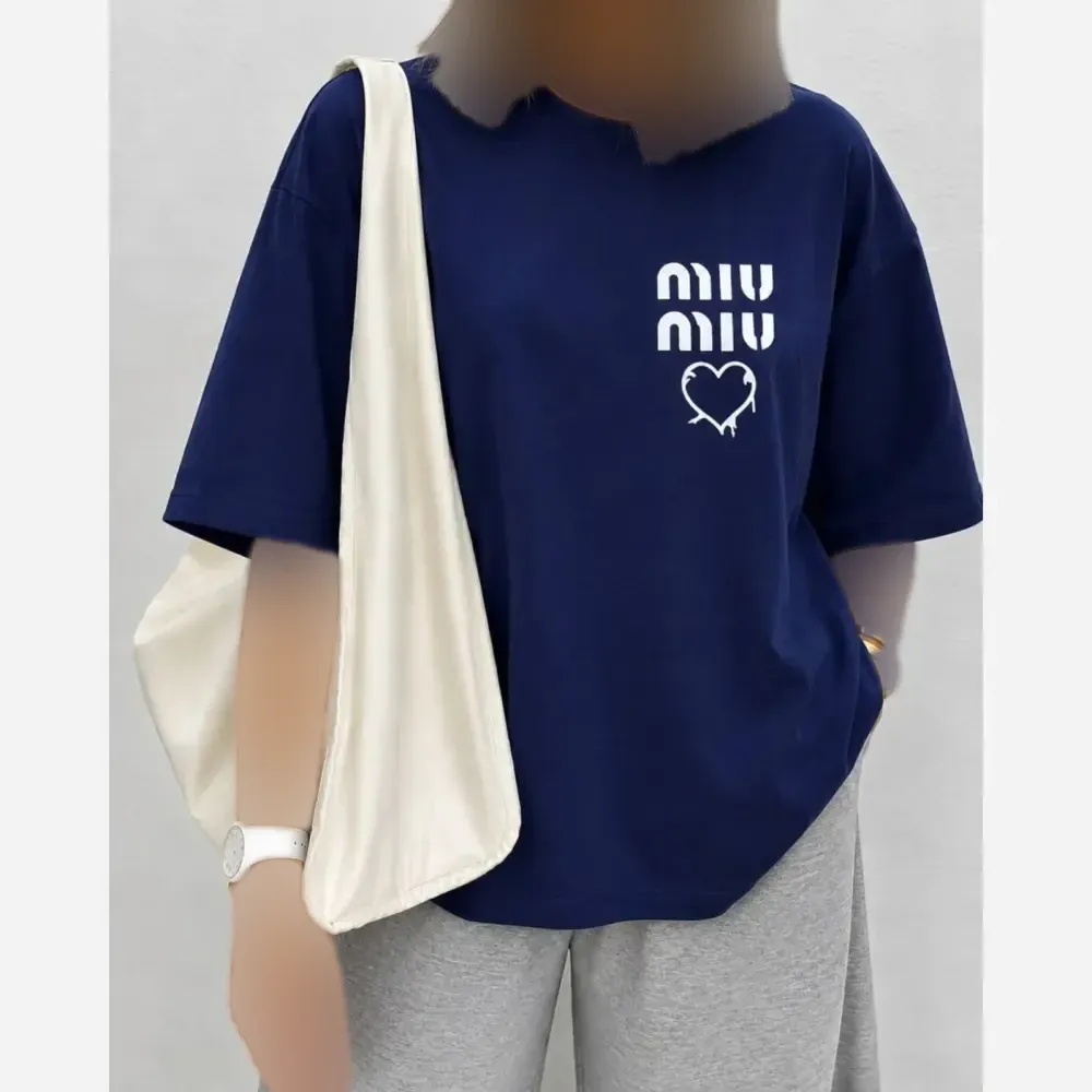 تیشرت باکسی زنانه طرح Miu Miu نخ پنبه اعلا فری سایز تا 44