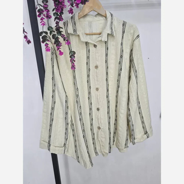 شومیز کرانه مراکشی طرح ابریشم فری سایز 36 تا 46 رنگبندی طوسی، سبز، نسکافه، شیری