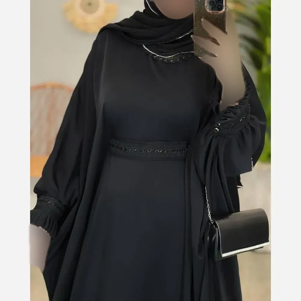 عبایی استین پلیسه راحیل جنس الیزه درجه یک مشکی فری سایز 50
