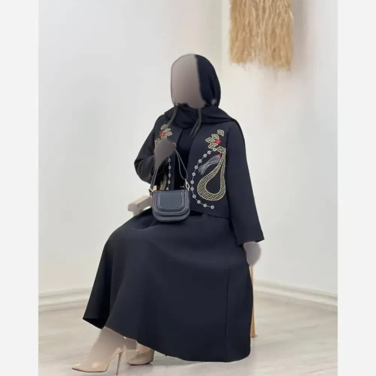 کت و دامن مشکی مازراتی گلدوزی شده مدل ثمر سایز فری 38 تا 46