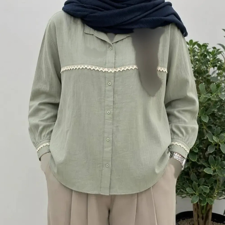 شومیز نوار گیپور هستی جنس NR طرح گازوییلی فری سایز