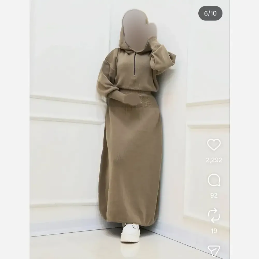 ماکسی بافت ساعت شنی کلاهدار نیم زیپ جنس بافت اکرلیک فری سایز