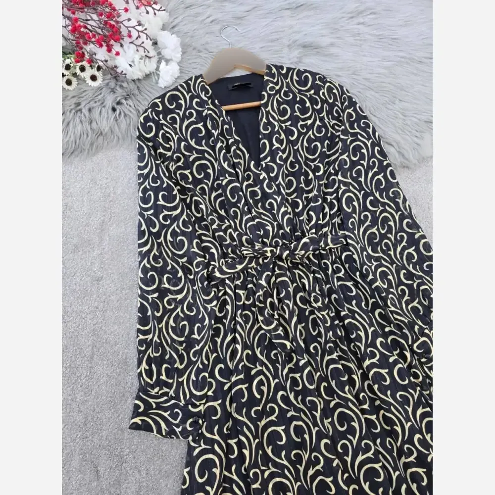 پیراهن حریر لمه دار شاخه فری سایز مجلسی