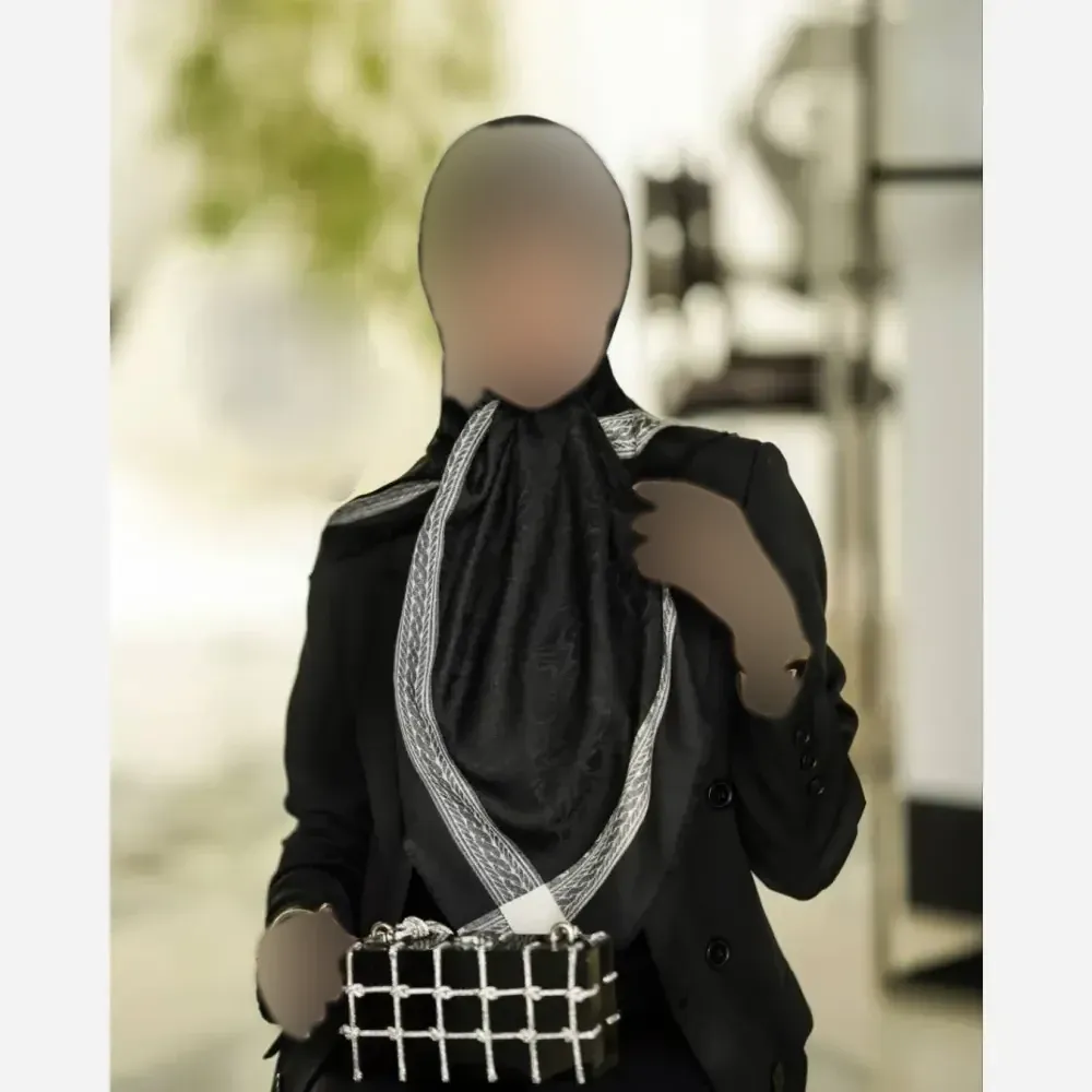 روسری دورو حاشیه نقره ژاکارد ابریشم ترک ابعاد 90 در 90