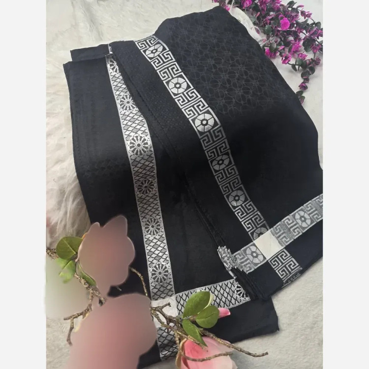 روسری دورو حاشیه نقره ژاکارد ابریشم ترک ابعاد 90 در 90
