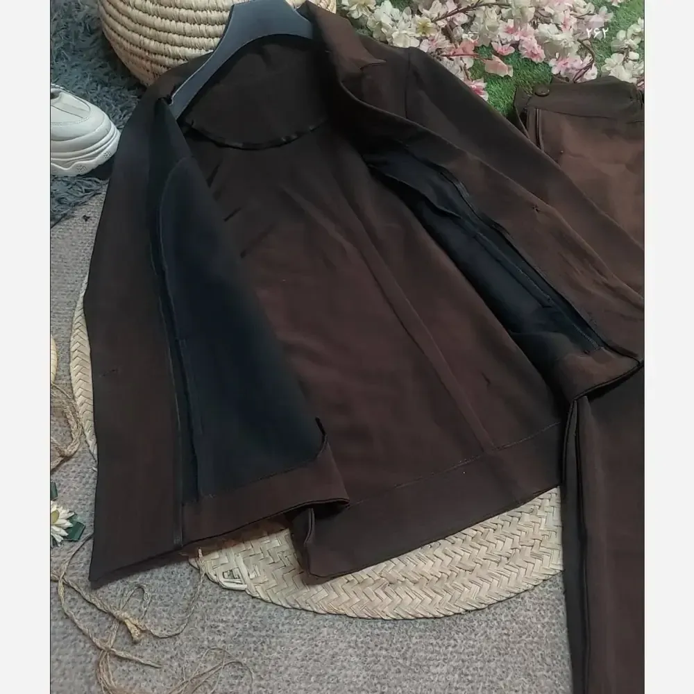 ست اداری زنانه کت و شلوار هرمس اصل سایز 38 تا 46 فری رنگ بندی متنوع