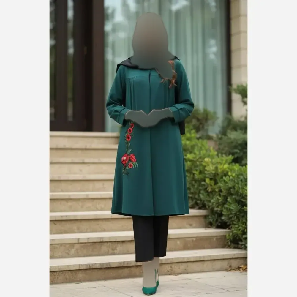 مانتو طرح گل گیس جنس مازراتی رنگ سبز و مشکی سایز 38 تا 44