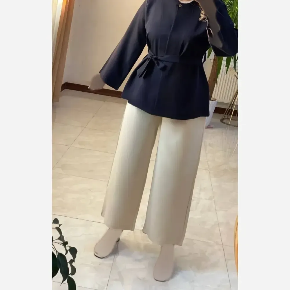 ست مانتو شلوار زنانه ارغوان جنس مازراتی رنگ سورمه ای سایز فری سایز
