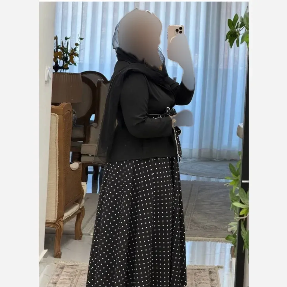 ست کت و دامن ثالیا کرپ مازراتی و بوگاتی فری سایز