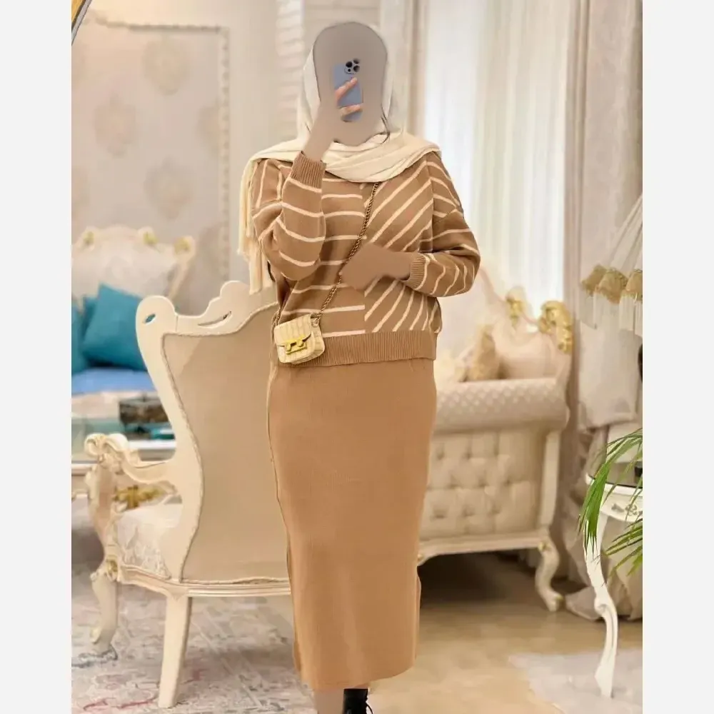 ست بلوز دامن بافت زنانه درجه یک سایز 38 تا 46 رنگ بندی متنوع