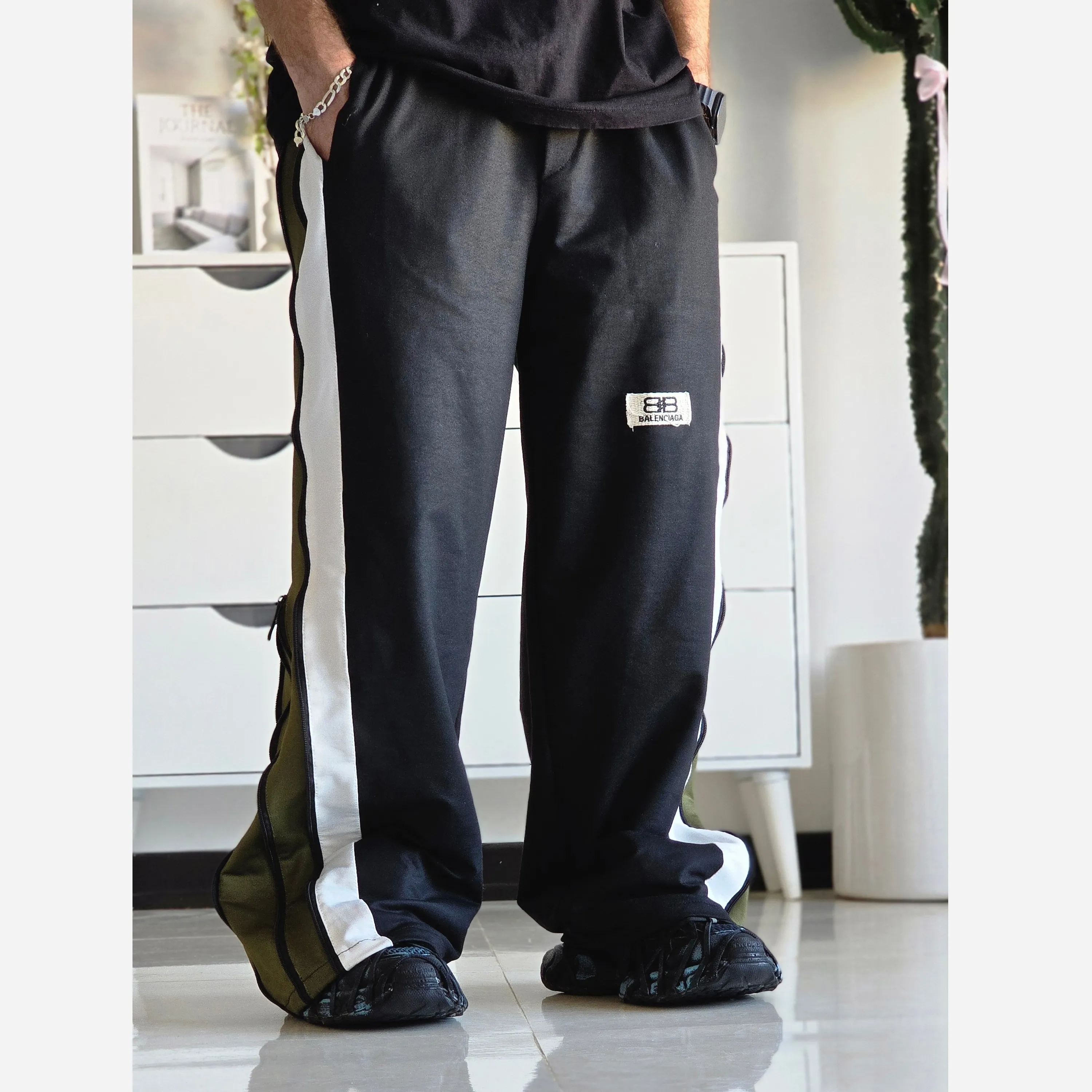 شلوار اسلش فول بگ بغل زیپ بالنسیاگا جنس گلکسی سایز XL XXL XXXL