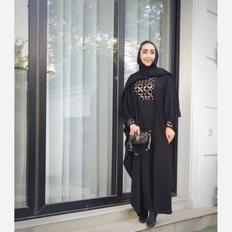 عبا مشکی طرح محیا با خرجکار سوزن دوزی هندی کرپ الیزه